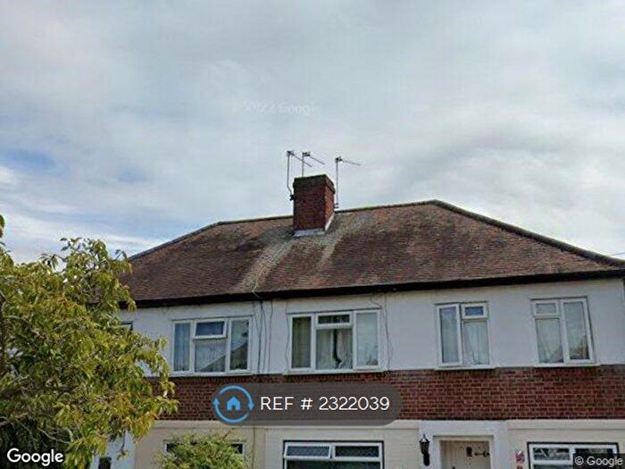 2 Bedroom Maisonette To Rent In Beechwood Avenue, Greenford, UB6