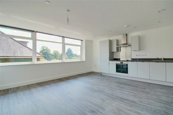 1 Bedroom Apartment To Rent In Chertsey, Surrey, KT16