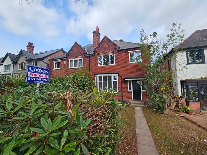 3 Bedroom Semi-Detached House For Sale In Swanshurst Lane, Moseley, B13