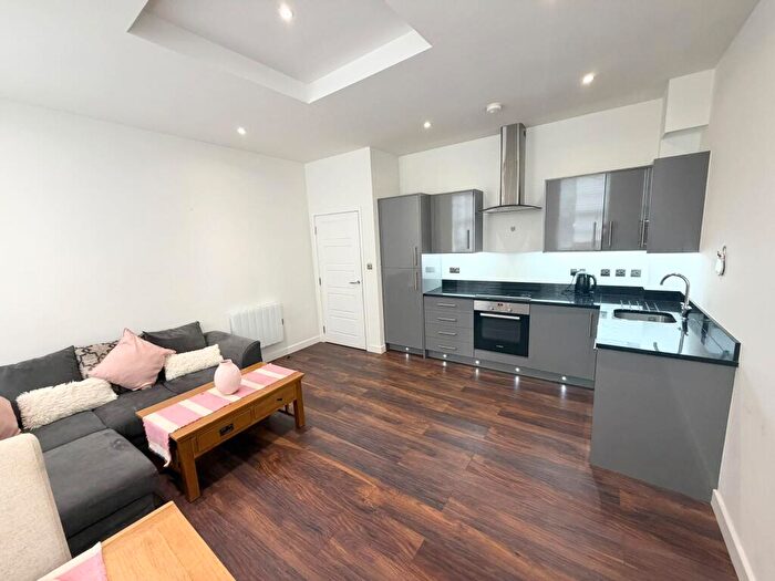2 Bedroom Apartment To Rent In Hounds Gate, Nottingham, NG1