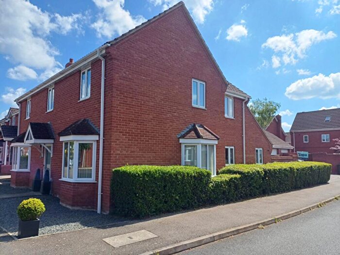 4 Bedroom Detached House For Sale In Stirling Drive, Newark, NG24