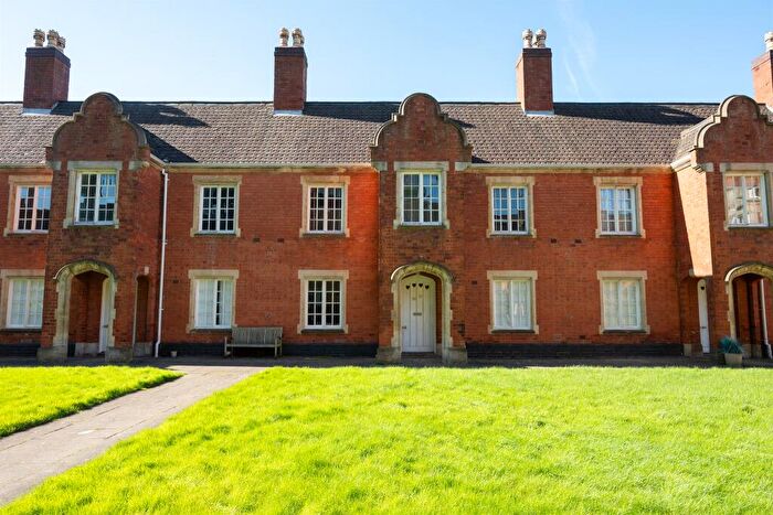 1 Bedroom Apartment For Sale In Ladywood Middleway, Birmingham, B16