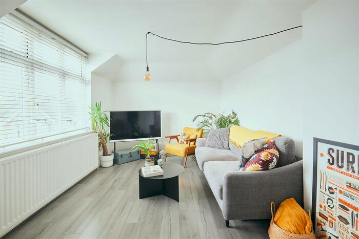 1 Bedroom Flat To Rent In Bramcote Road, Putney, SW15