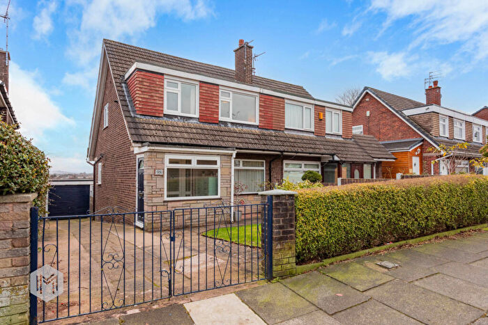 3 Bedroom Semi Detached House For Sale In Higher Lomax Lane, Heywood, Greater Manchester, OL10