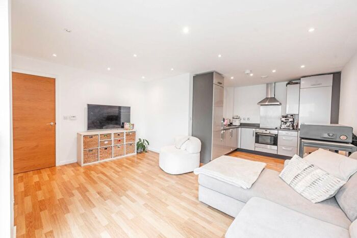 1 Bedroom Flat For Sale In Letchworth Road, Stanmore, HA7