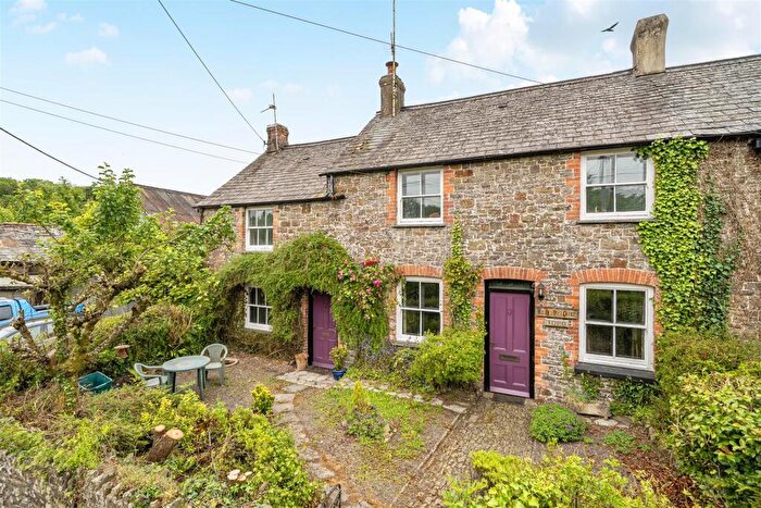 5 Bedroom Terraced House For Sale In Sutcombe, Holsworthy, EX22