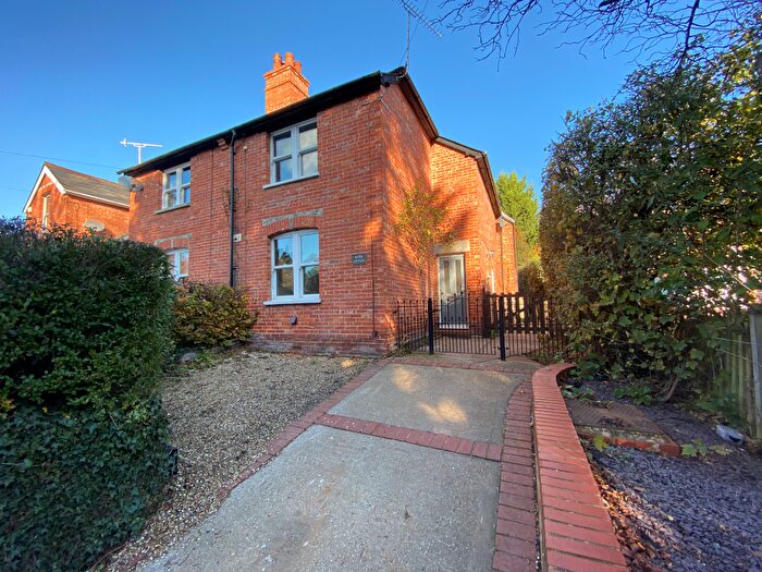 3 Bedroom Semi-Detached House To Rent In Pirbright, GU24