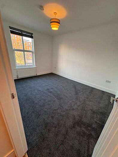 2 Bedroom Flat To Rent In Macklin Street, Derby, Derbyshire, DE1