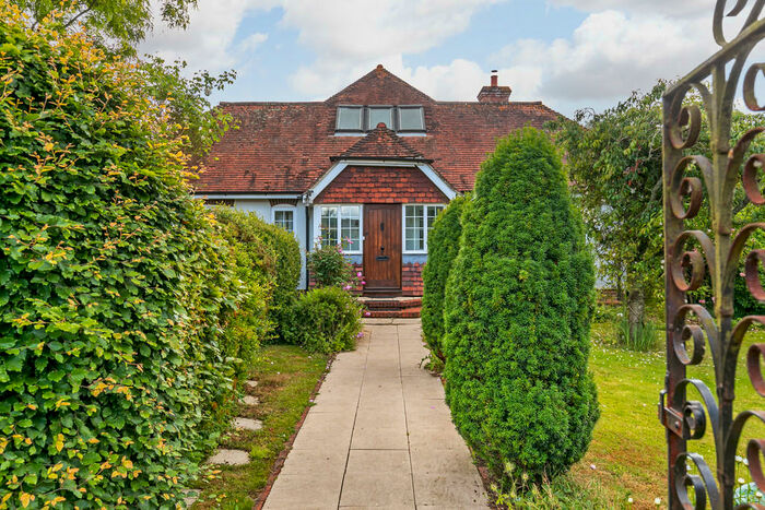 4 Bedroom Detached House For Sale In Rectory Lane, Itchen Abbas, Winchester, SO21