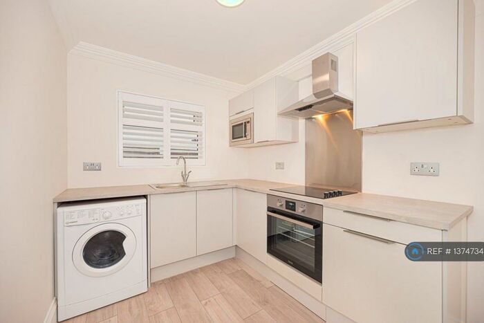 Studio To Rent In South Norwood, South Norwood, SE25