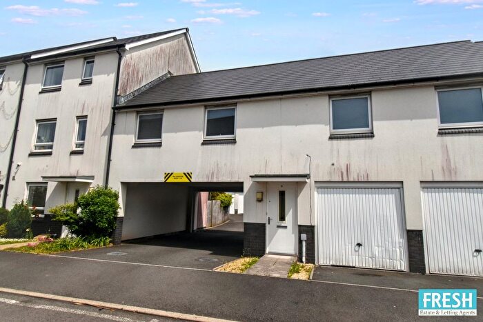 2 Bedroom Flat For Sale In Bellerphon Court, Pentrechwyth, Swansea, SA1