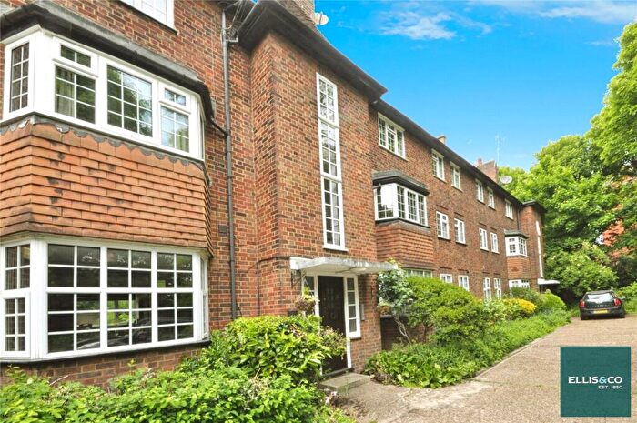 2 Bedroom Apartment To Rent In East End Road, Finchley, N3