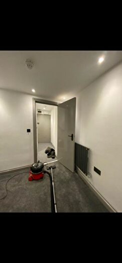 2 Bedroom Flat To Rent In Clouds Hill Road, Bristol, BS5