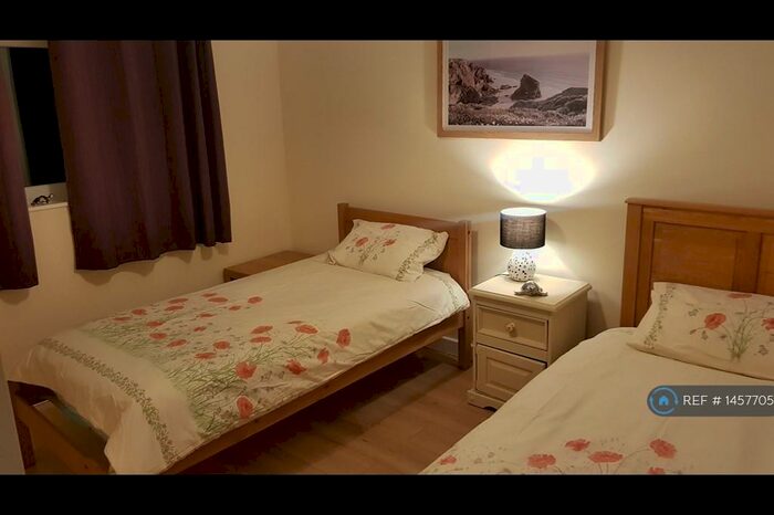 3 Bedroom Semi-Detached House To Rent In Bristol, Bristol, BS9