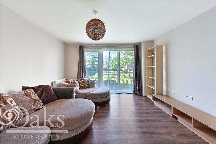 3 Bedroom Apartment For Sale In Watson Place, South Norwood, SE25