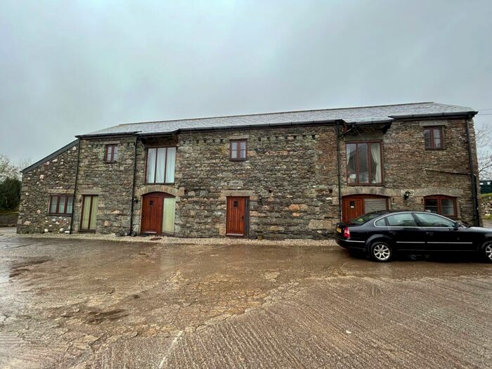 2 Bedroom Barn Conversion To Rent In Polhilsa, Callington, PL17