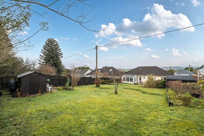 3 Bedroom Detached Bungalow For Sale In Kelly Bray. Callington, PL17