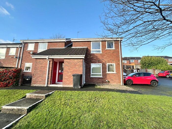 1 Bedroom Flat For Sale In Bisell Way, Amblecote, Brierley Hill, DY5