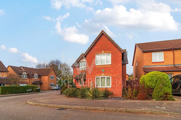 4 Bedroom Detached House For Sale In Neale Close, Wollaston, Wellingborough, Northamptonshire, NN29