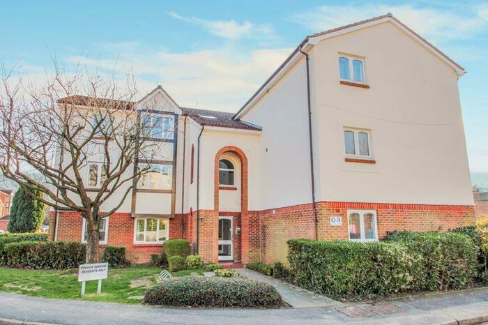 1 Bedroom Flat To Rent In Station Hill, Crawley, RH10