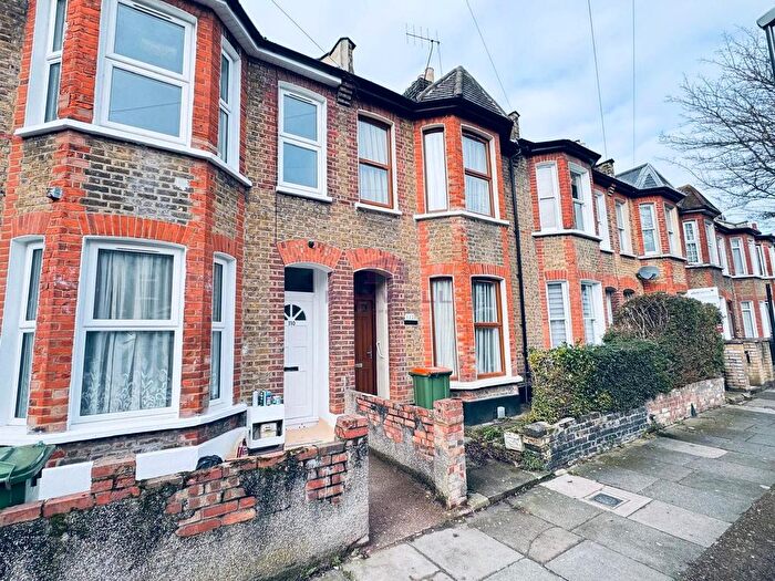 4 Bedroom Terraced House To Rent In Caistor Park Road, London, E15