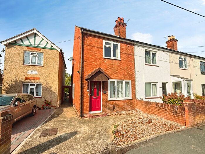2 Bedroom End Of Terrace House For Sale In Frimley Road, Ash Vale, Surrey, GU12