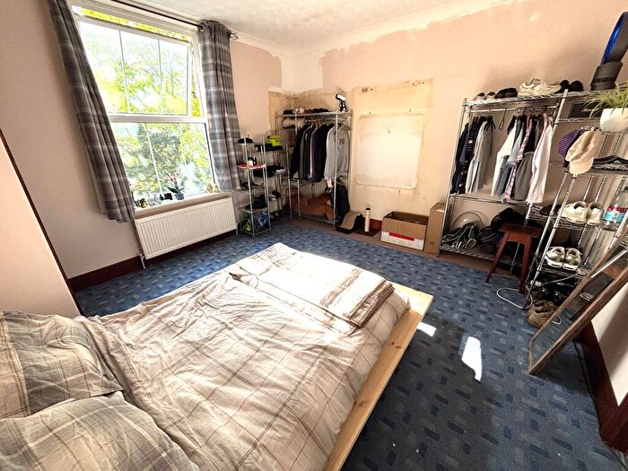 1 Bedroom Flat For Sale In Clarendon Road, Southsea, Portsmouth, PO4