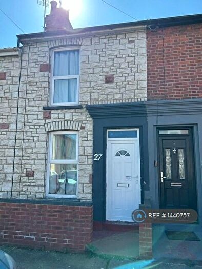 2 Bedroom Terraced House To Rent In Cromwell Road, Colchester, CO2