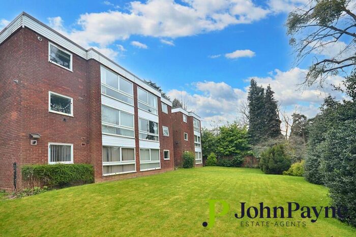 2 Bedroom Apartment To Rent In Adare Drive, Styvechale, Coventry, West Midlands, CV3