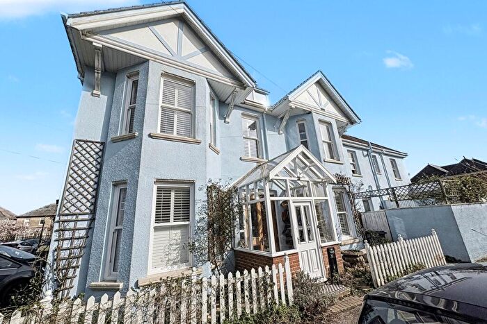 5 Bedroom Detached House For Sale In Southbourne, BH5