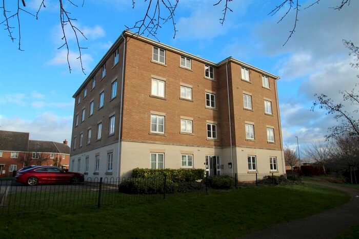 2 Bedroom Flat To Rent In Millwater House, Melusine Road, Swindon, SN3