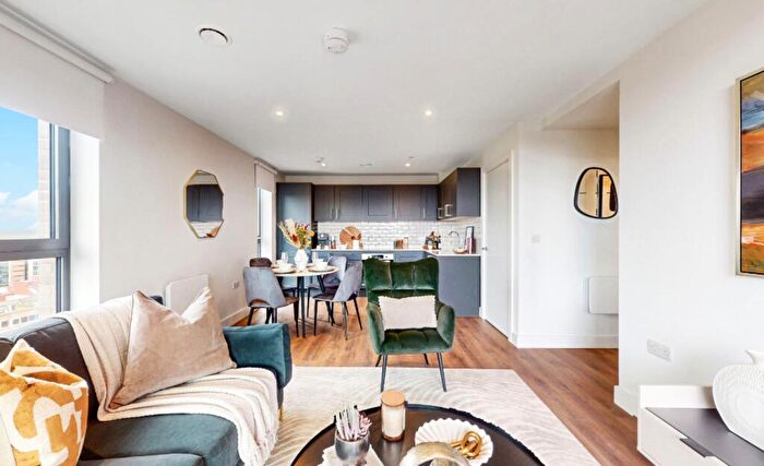 2 Bedroom Apartment To Rent In One Maidenhead, A Garden Boulevard, SL6