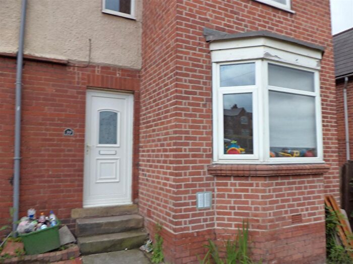 3 Bedroom Semi-Detached House To Rent In The Croft, Glasshoughton, Castleford, WF10