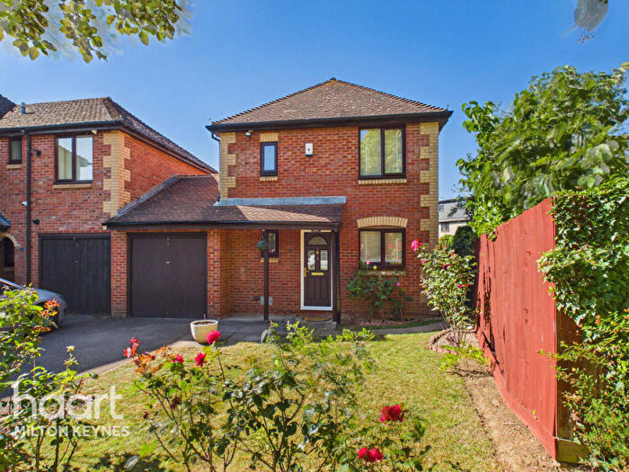 4 Bedroom Link Detached House For Sale In Aldrich Drive, Milton Keynes, MK15