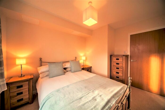 2 Bedroom Flat To Rent In Midstocket View, West End, Aberdeen, AB15