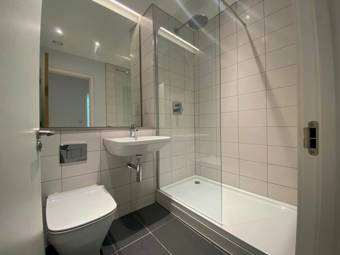 2 Bedroom Flat To Rent In Bury Street, Salford, M3