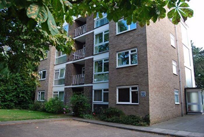 1 Bedroom Flat To Rent In Moliner Court, Brackley Road, Beckenham, BR3