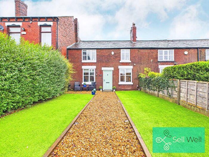 3 Bedroom Cottage For Sale In Salford Road, Bolton, BL5