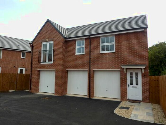 2 Bedroom Flat To Rent In Kinklebury Street, Wincanton, BA9