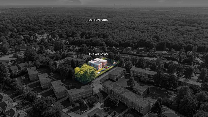 2 Bedroom Flat For Sale In Walsall Road, Four Oaks, Sutton Coldfield, B74