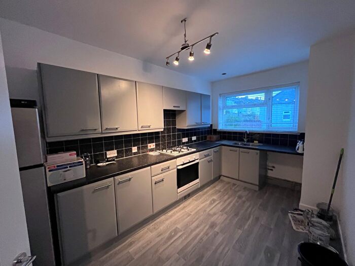 2 Bedroom Flat To Rent In St. Georges Terrace, Plymouth, PL2