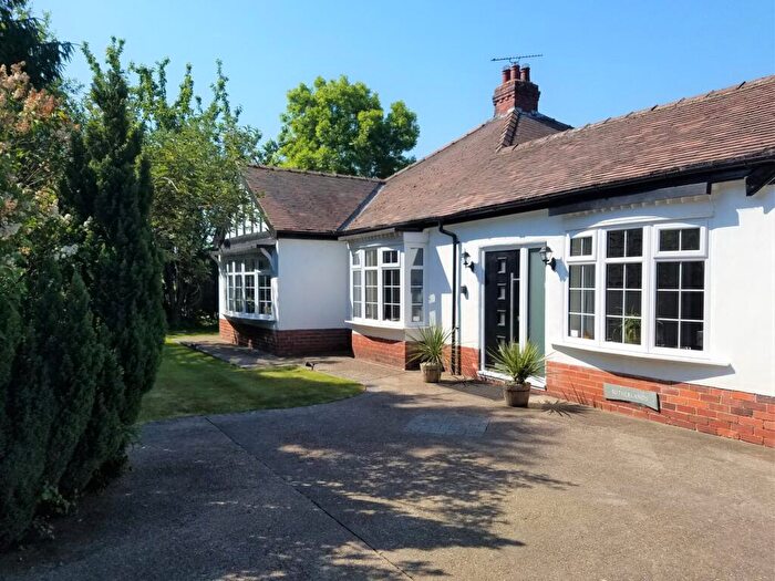 3 Bedroom Bungalow To Rent In High Street, Austerfield, Doncaster, DN10