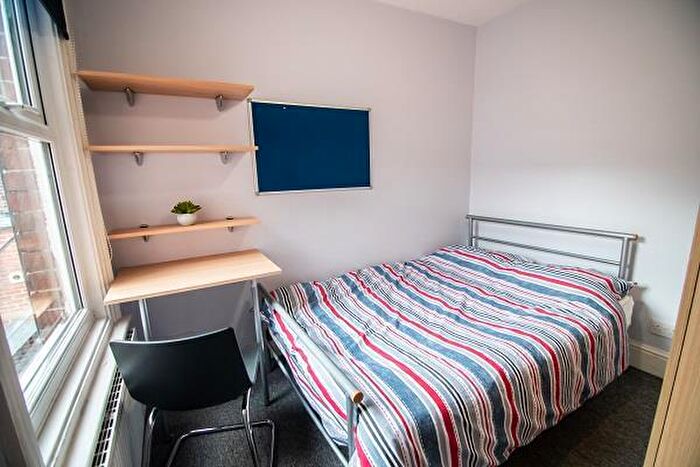 4 Bedroom House To Rent In Harland Road, Sheffield, S11