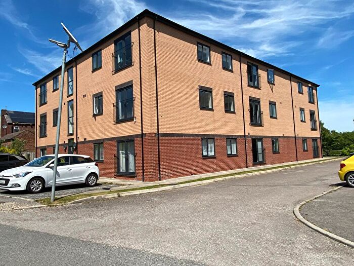 2 Bedroom Apartment To Rent In Farrier Close, Pendlebury, M27