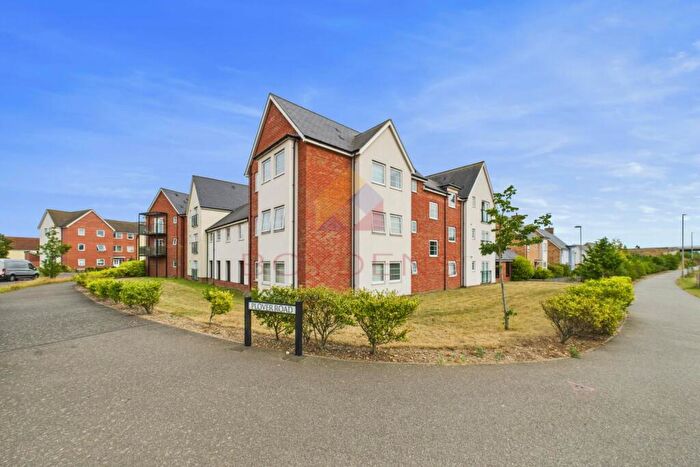 2 Bedroom Maisonette For Sale In Pipit Court, Stanway, CO3