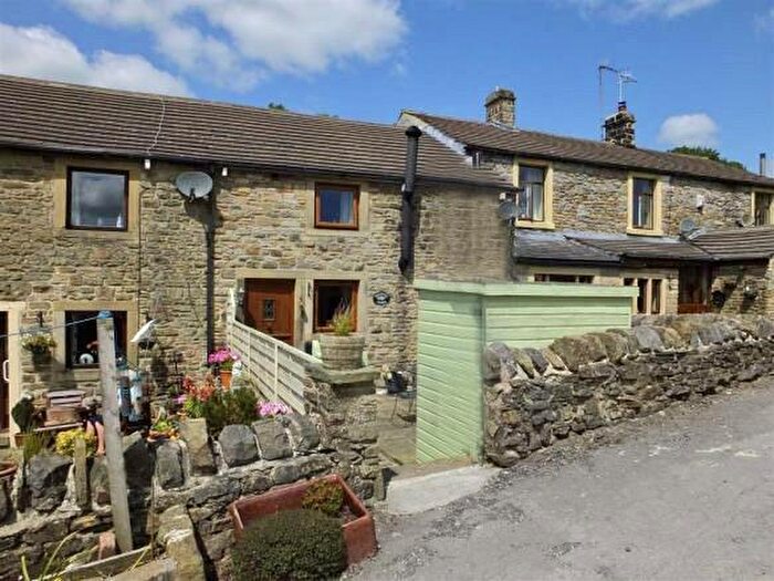 2 Bedroom Barn Conversion To Rent In Barnsey Lodge, Barnoldswick, BB18