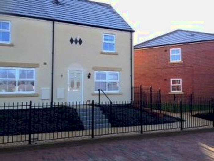 2 Bedroom End Of Terrace House To Rent In St. James Gardens, Trowbridge, BA14