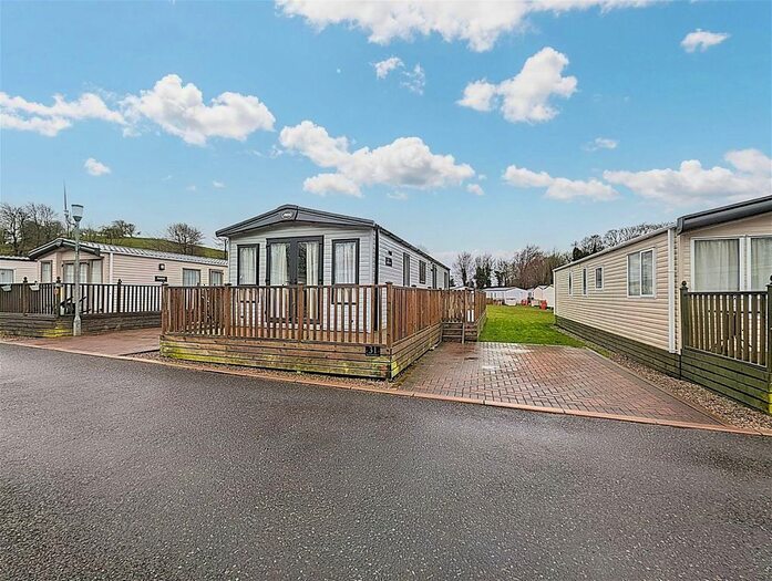 2 Bedroom Park Home For Sale In No. Brigham Holiday Park, Brigham, CA13