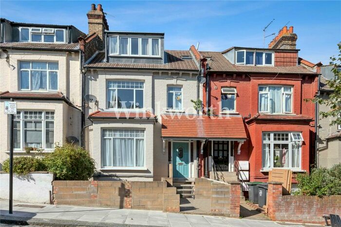 4 Bedroom Flat To Rent In Cavendish Road, London, N4