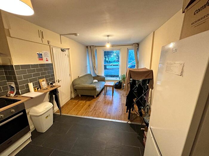 2 Bedroom Flat To Rent In Tyndall's Park Road, Bristol, BS8